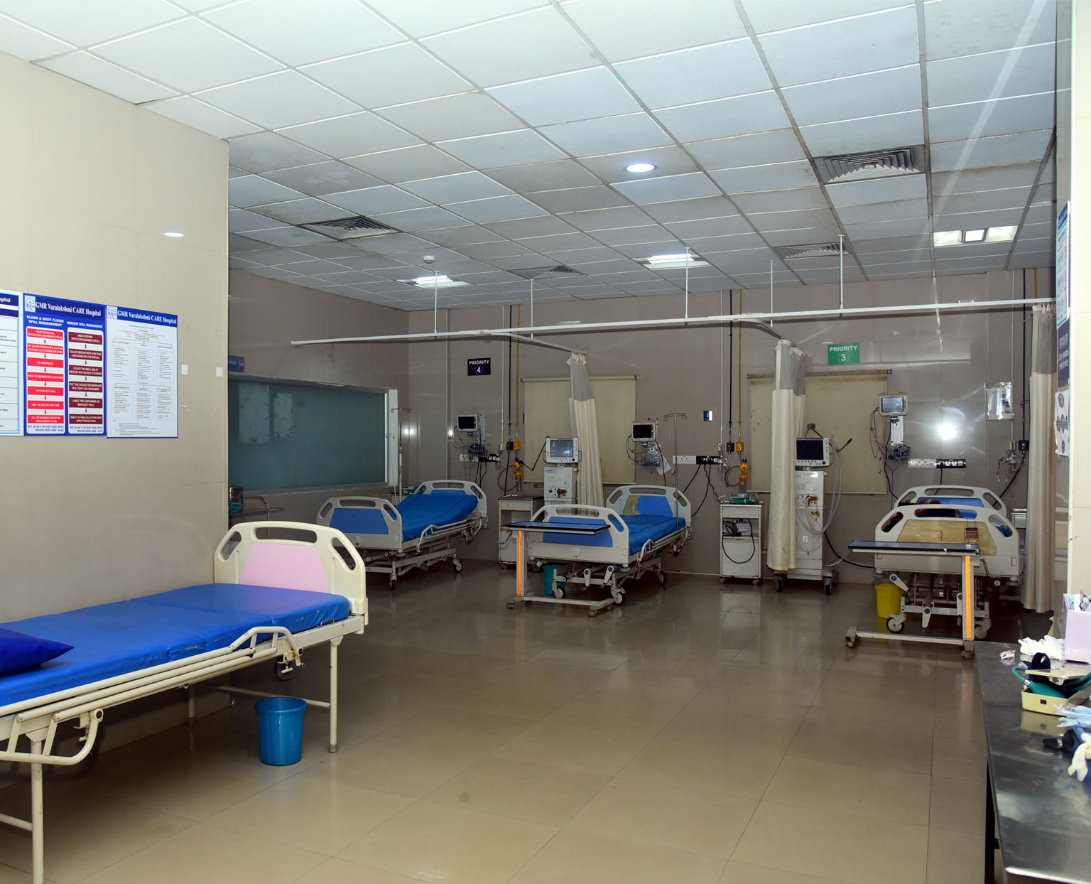 https://www.gmrcarehospitals.in/wp-content/uploads/2022/11/accommodation.jpg